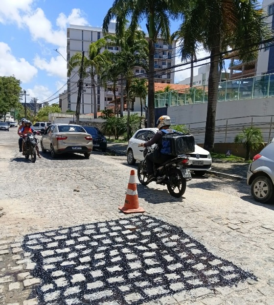 Seinfra leva Operação Tapa-Buraco a 40 bairros de João Pessoa nesta terça (13)