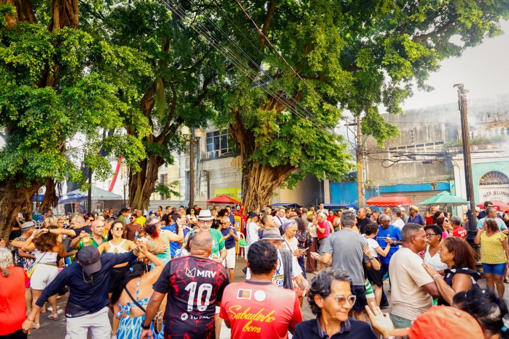 Mestre Jura comanda Sabadinho Bom na Praça Rio Branco, no Centro Histórico de João Pessoa