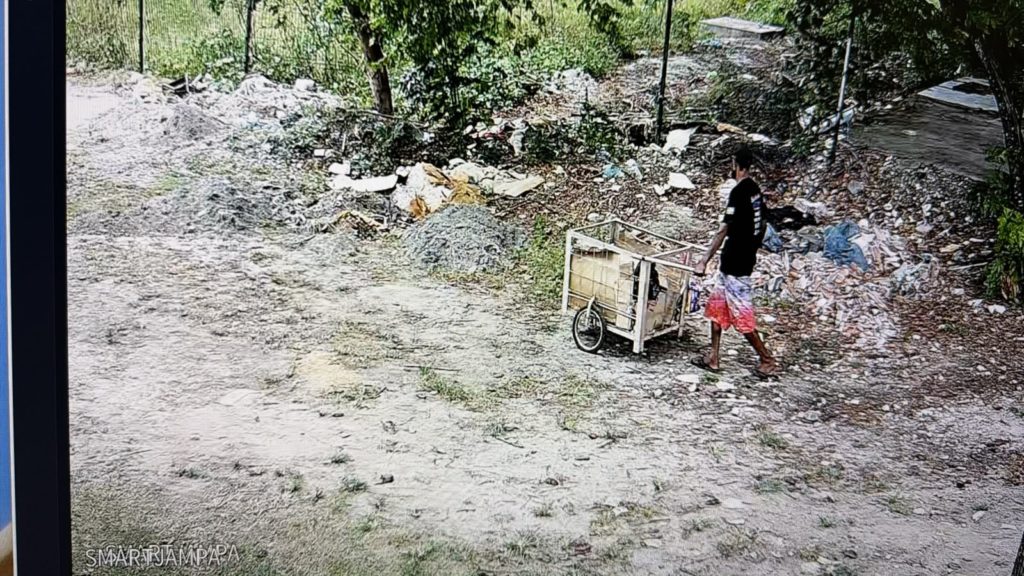 Câmeras do Smart City flagram descarte irregular de resíduos em margem do Rio do Cabelo, em João Pessoa